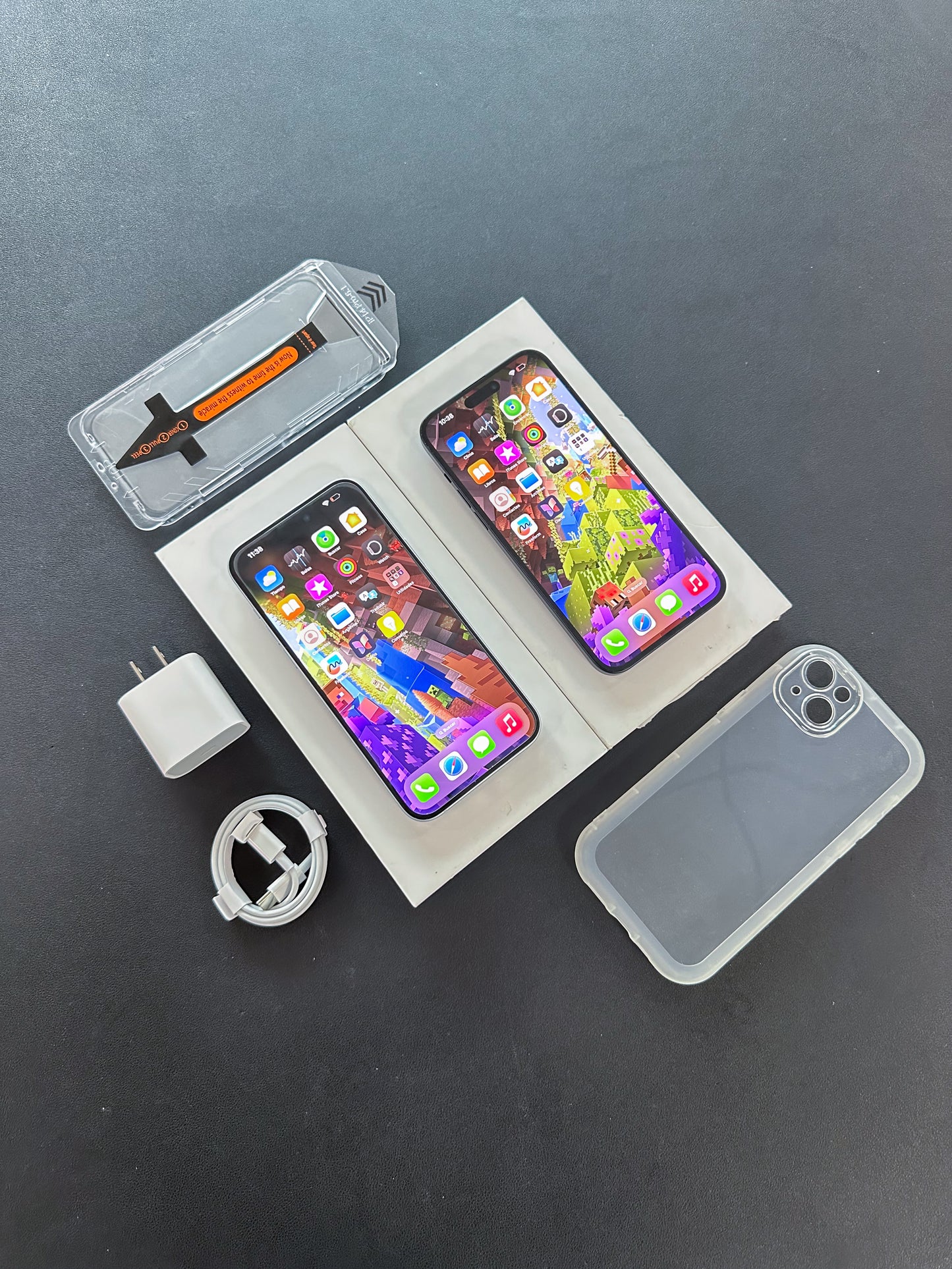iPhone 15 Plus / 256 GB