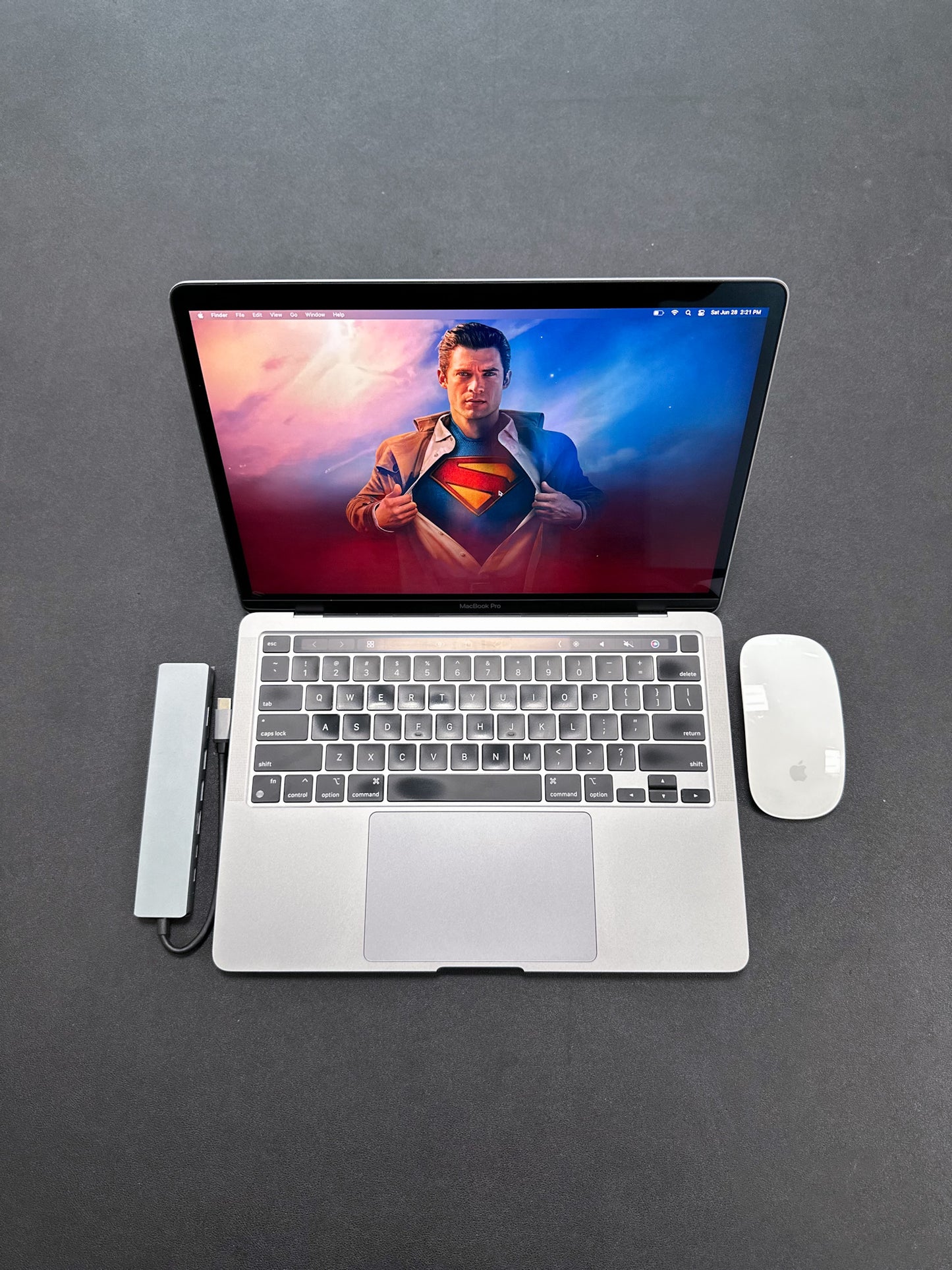 MacBook Pro 13" 2020 / Core i5 / 16RAM / 500SSD