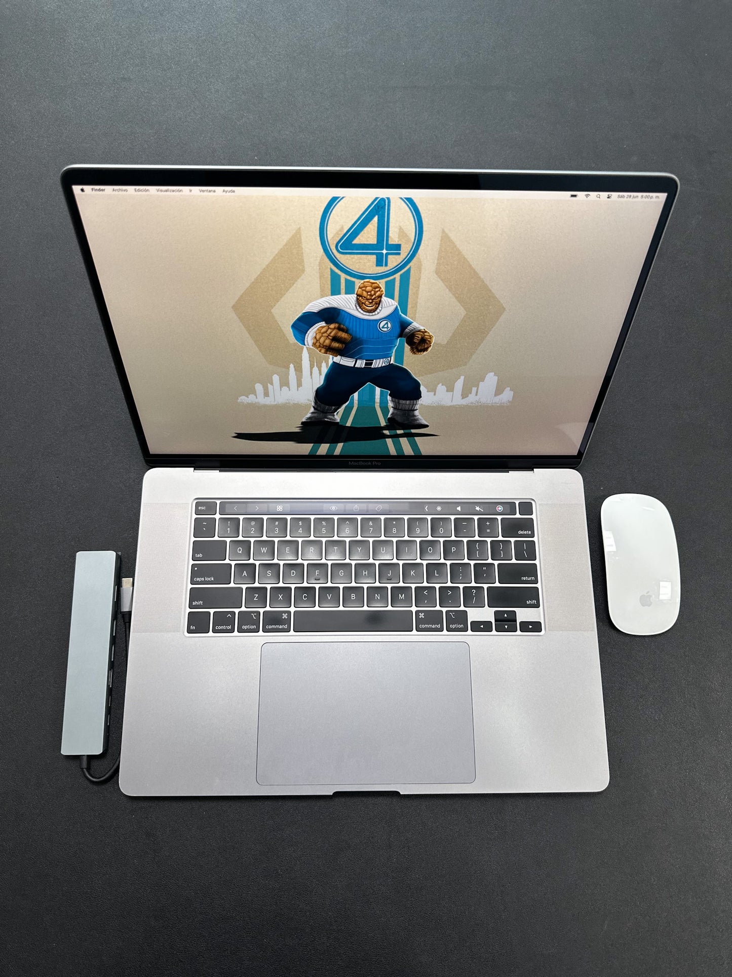 Macbook pro 16" 2019 / Core i7 / 16RAM / 500SSD