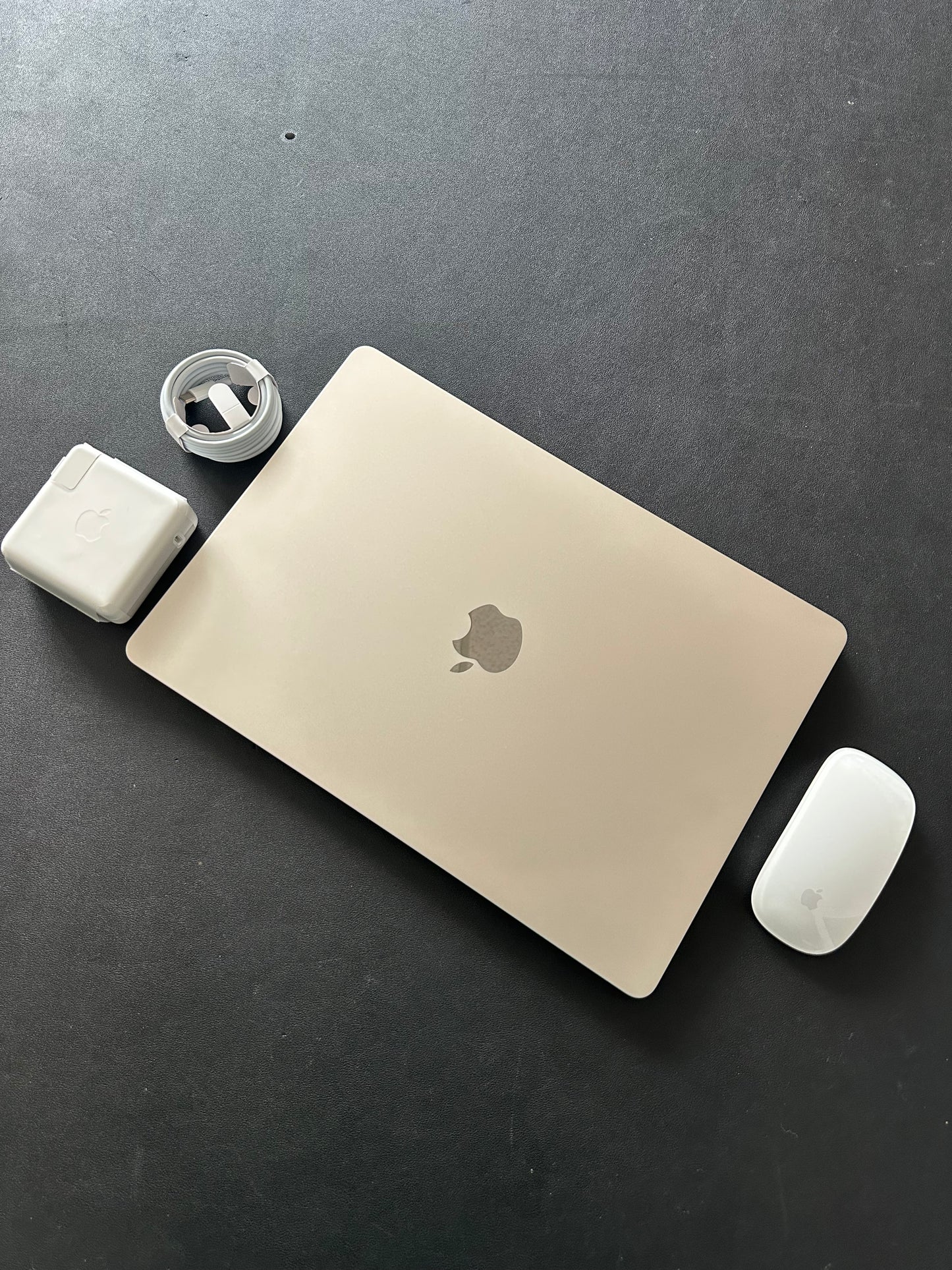 Macbook Air 15" 2023 / M2 / 8RAM / 250 SSD