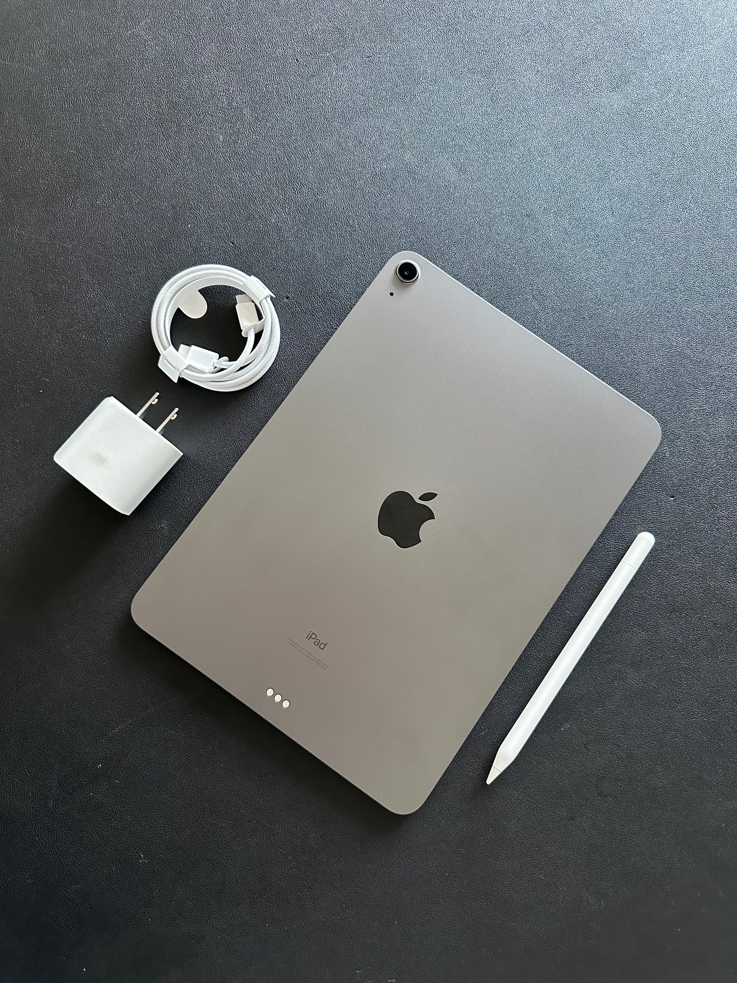 iPad Air 10.9" 2022 / M1 / 5TH GEN / 64GB / WIFI