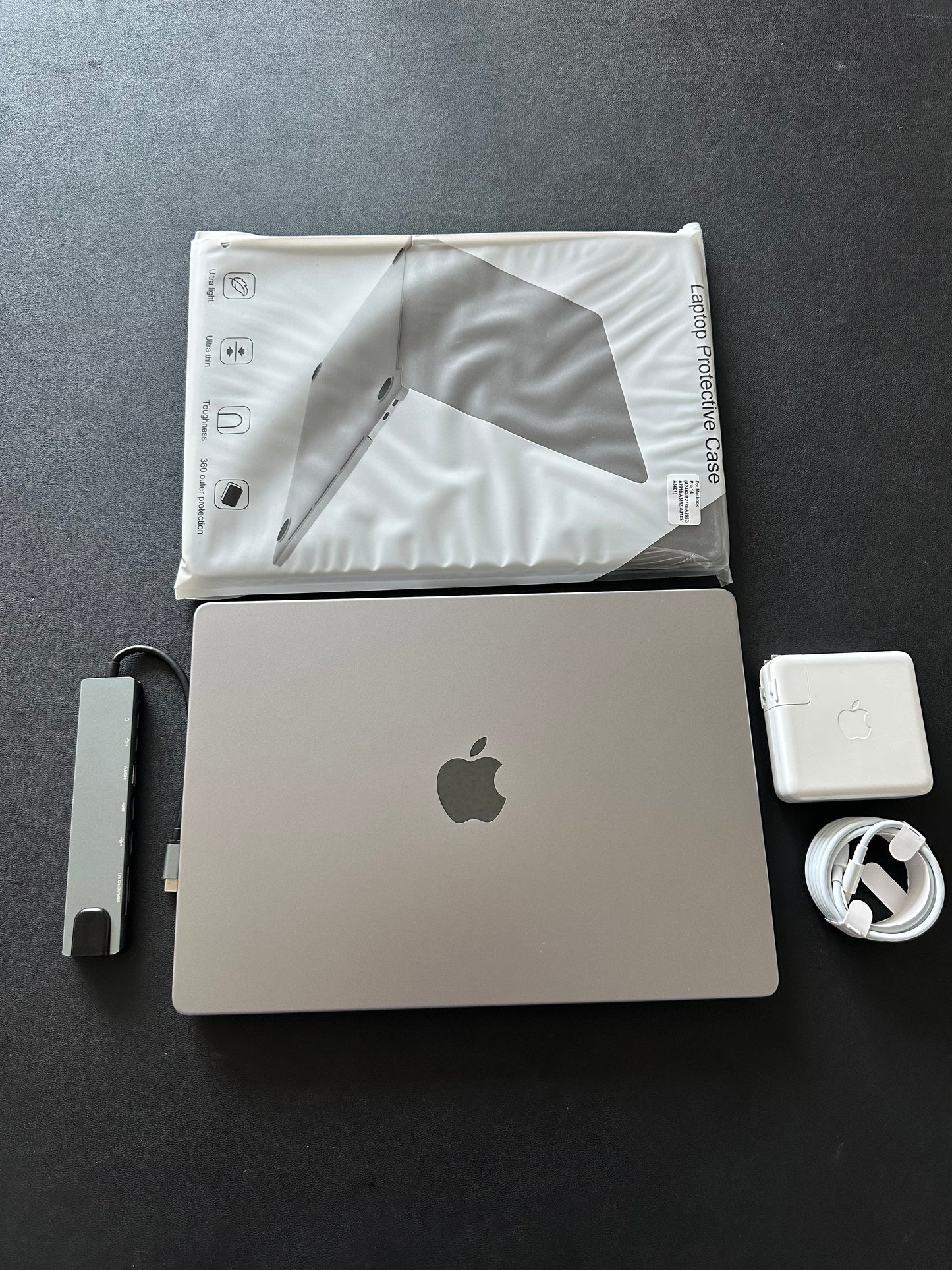 Macbook pro 14" 2021 / M1 Pro / 16 RAM / 500 SSD