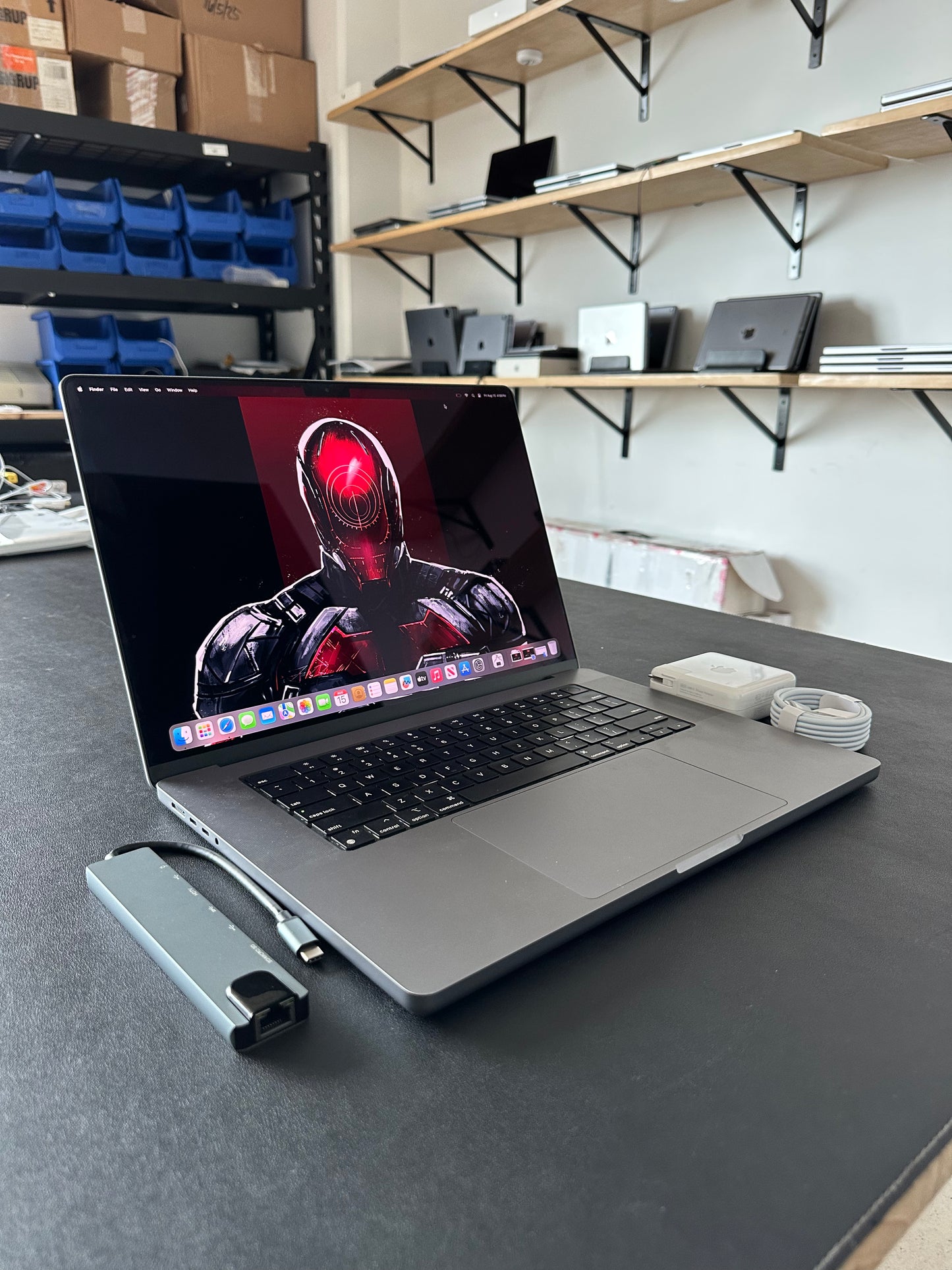 Macbook Pro 16" 2021 / M1 PRO / 32RAM / 500SSD
