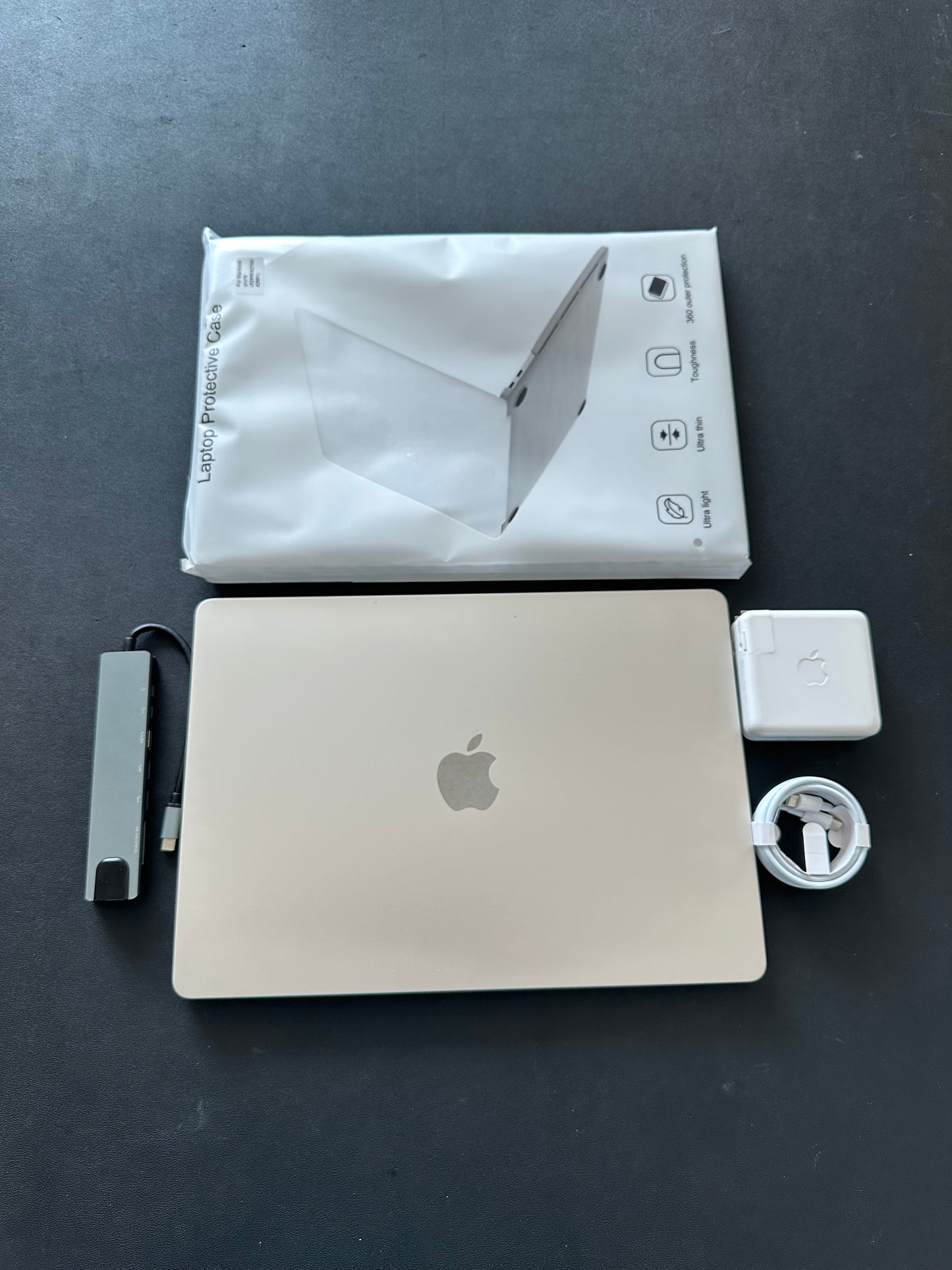 Macbook Air 15" 2023 / M2 / 8RAM / 250 SSD