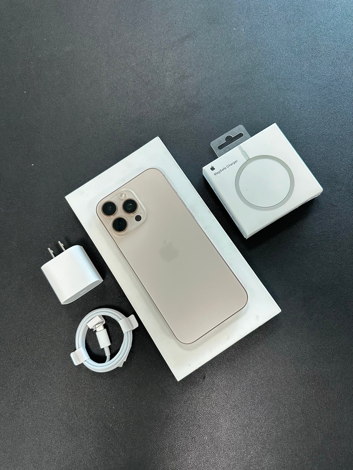 iPhone 16 Pro Max / 512GB