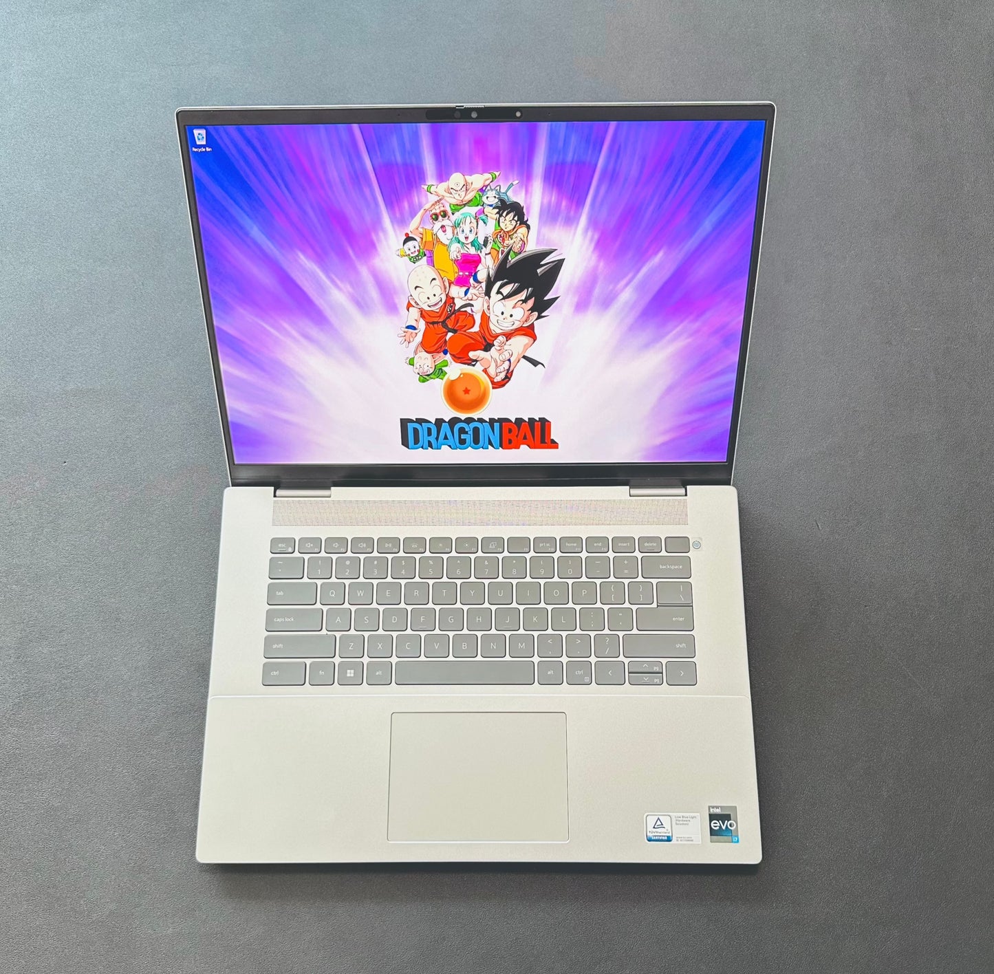 Dell Inspiron 16" / 16 PLUS 7630 / i7-13th / 32 RAM / 1TB SSD