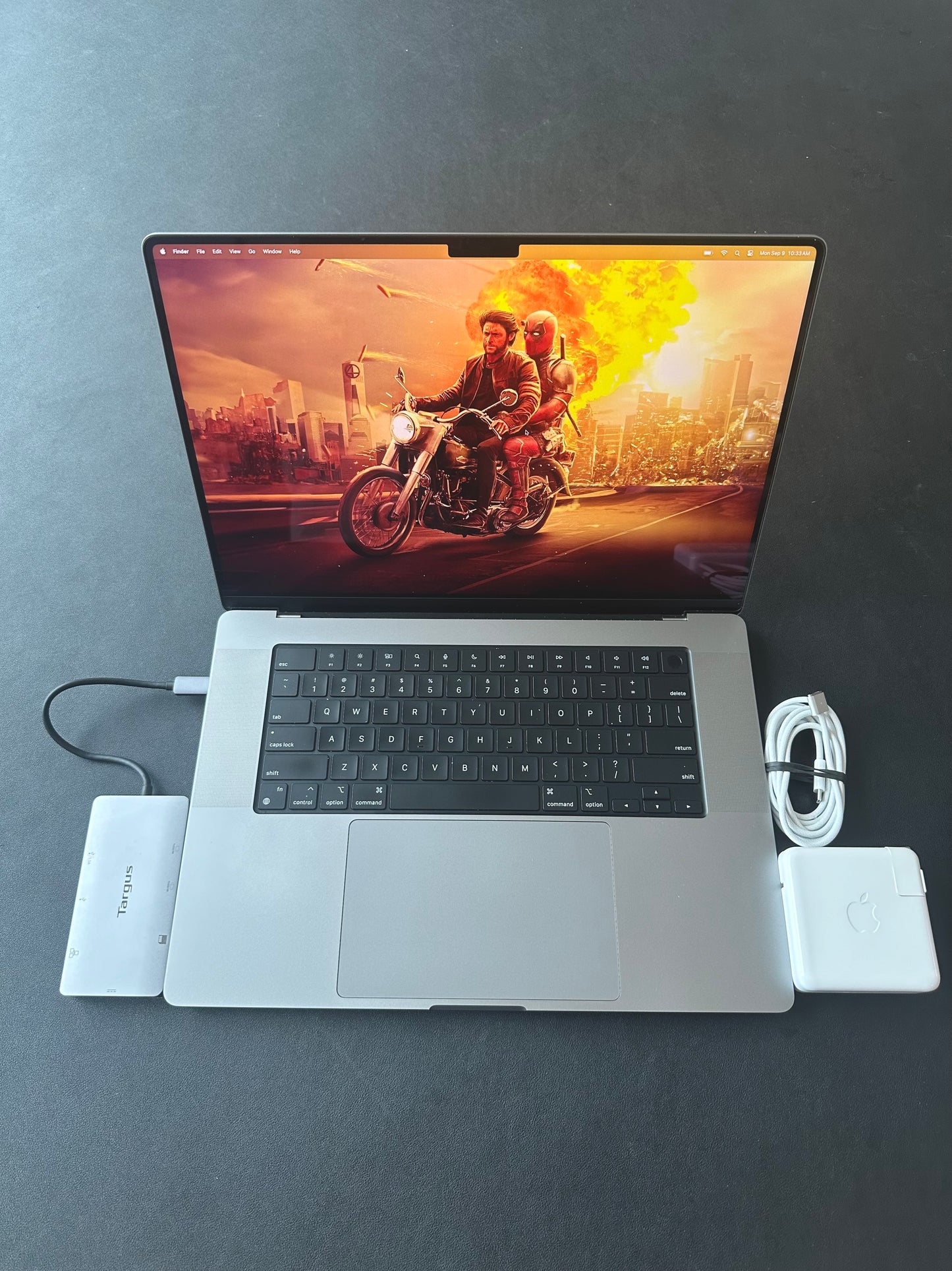 Macbook Pro 16" 2021 / M1 Pro / 16 RAM / 500SSD