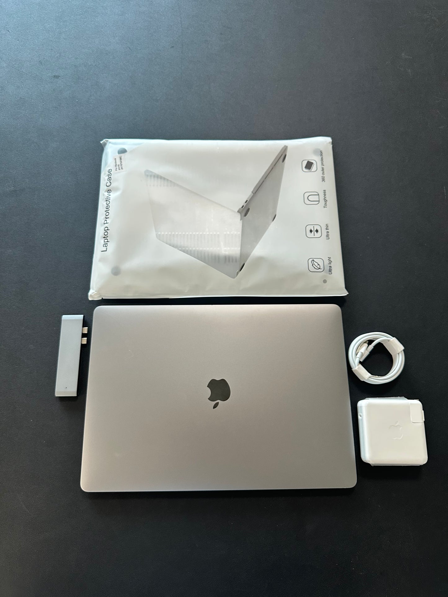 MacBook Pro 15" 2019 / Core i7 / 16GB RAM / 250SSD