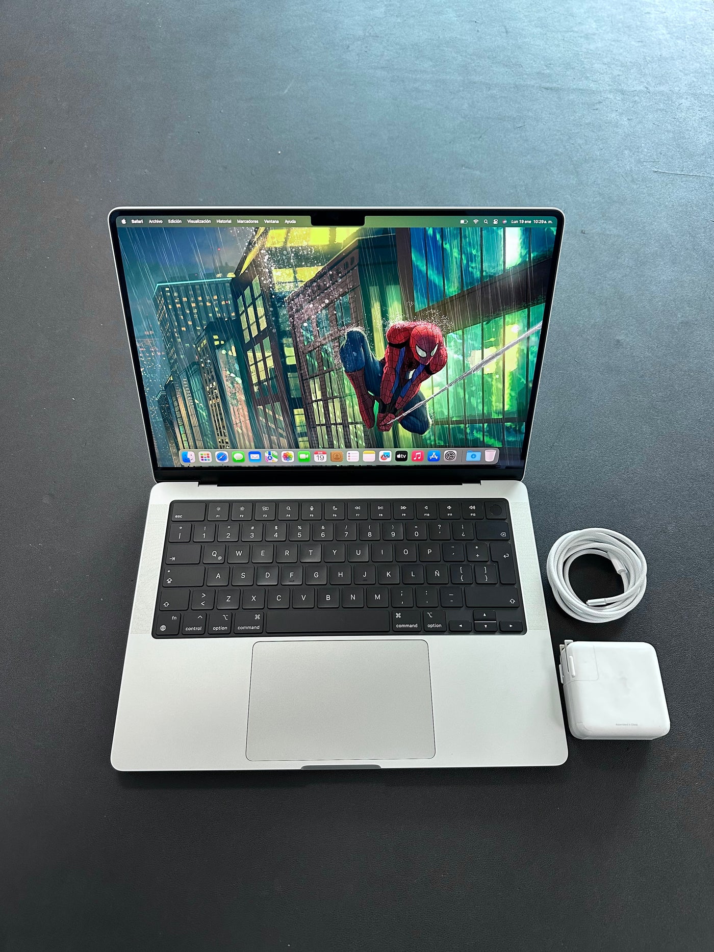 Macbook Pro 14" 2024 / M4 PRO / 24RAM / 512SSD