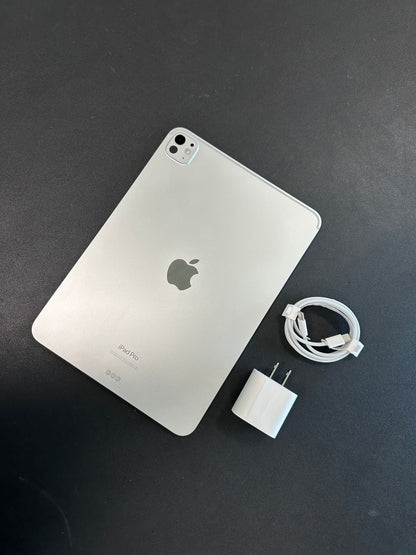 iPad Pro 11” 7th GEN / 2024 / M4 / 256 GB / WIFI
