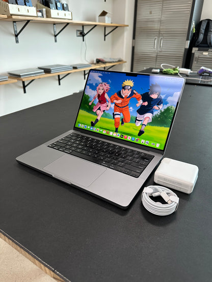 MacBook Pro 14" 2023 / M2 Pro / 16 RAM / 1TB