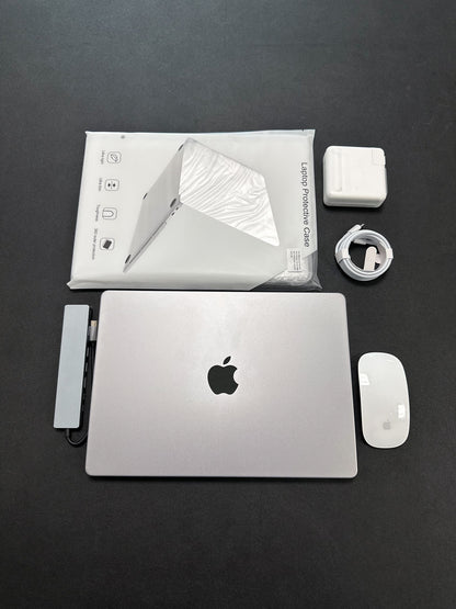 MacBook Pro 14" 2021 / M1 Pro / 32 RAM / 1TB SSD