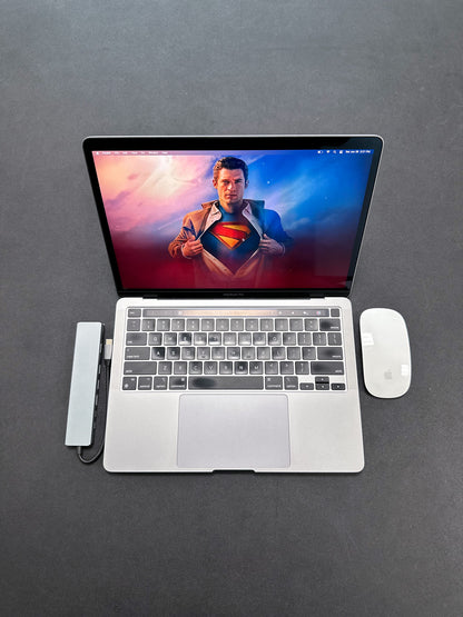 MacBook Pro 13" 2020 / Core i5 / 16RAM / 500SSD