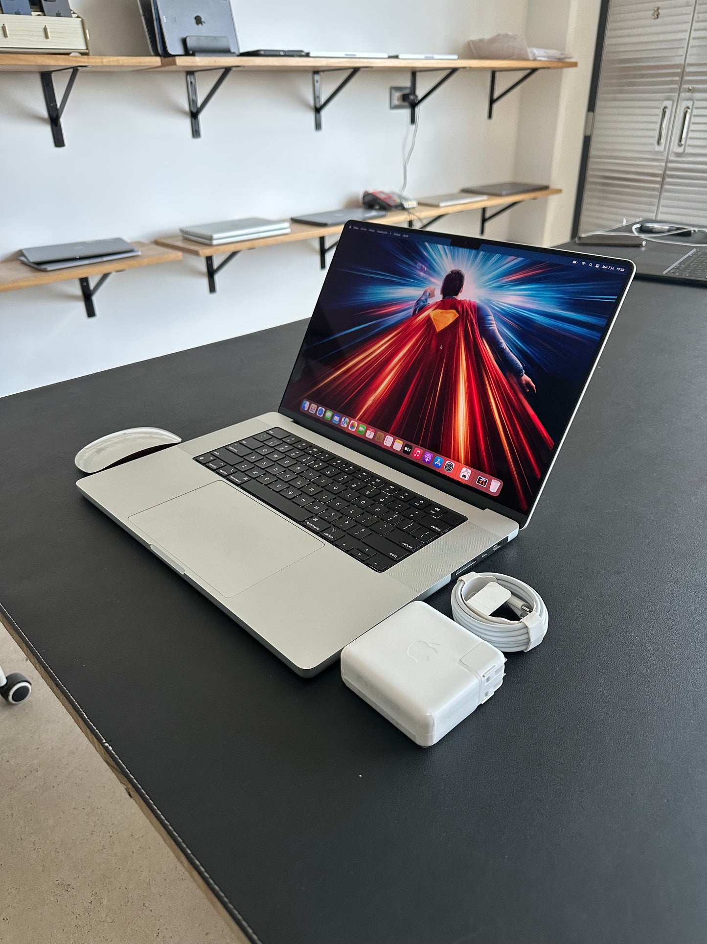 Macbook Pro 16" 2021 / M1 Pro / 16 RAM / 500 SSD