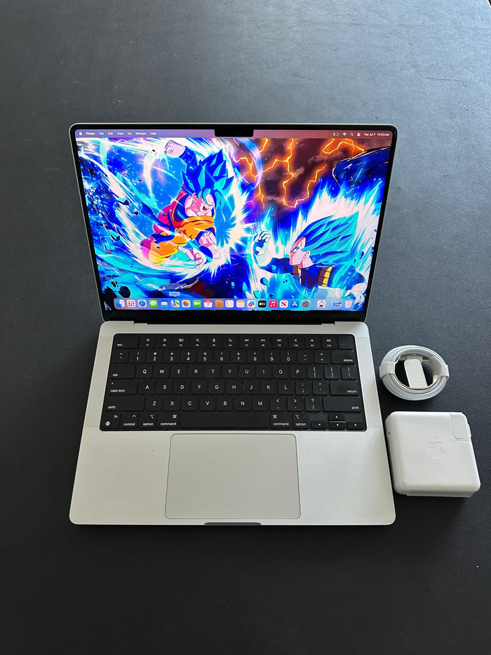 MacBook Pro 14" 2023 / M3 Pro / 36 RAM / 500SSD