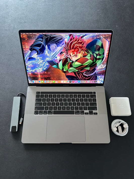 Macbook PRO 16" 2019 / Core i9 / 32RAM / 1TB SSD