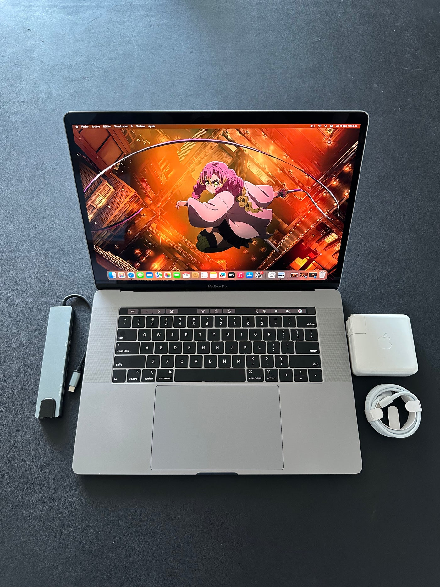 MacBook Pro 15" 2018 / Core i7 / 16GB RAM / 250SSD