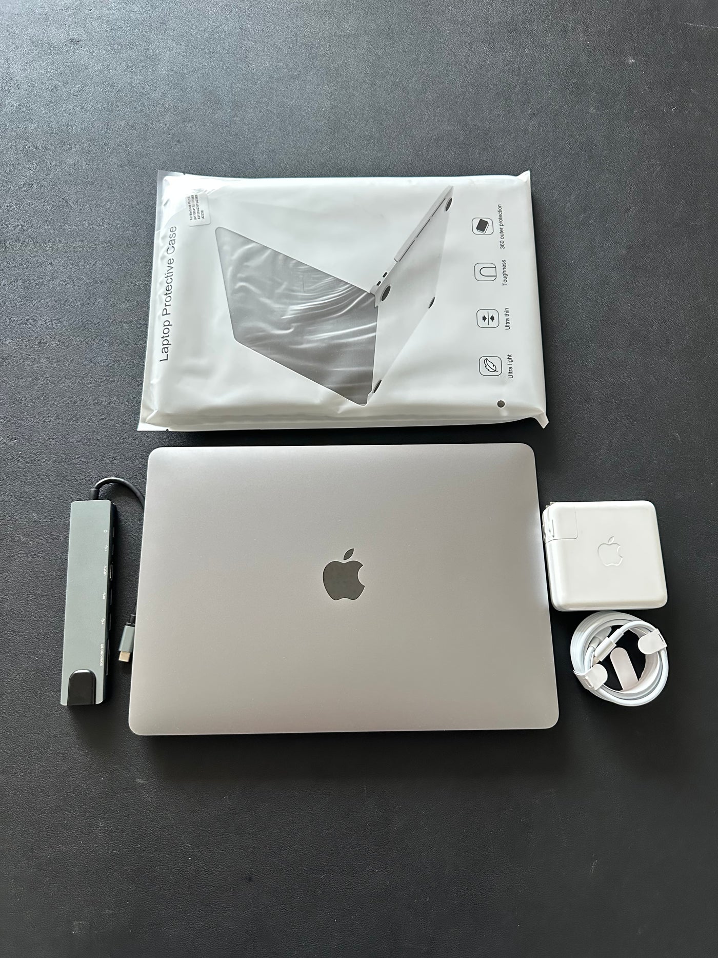MacBook Air 13" 2020 / M1 / 16 RAM / 250 SSD