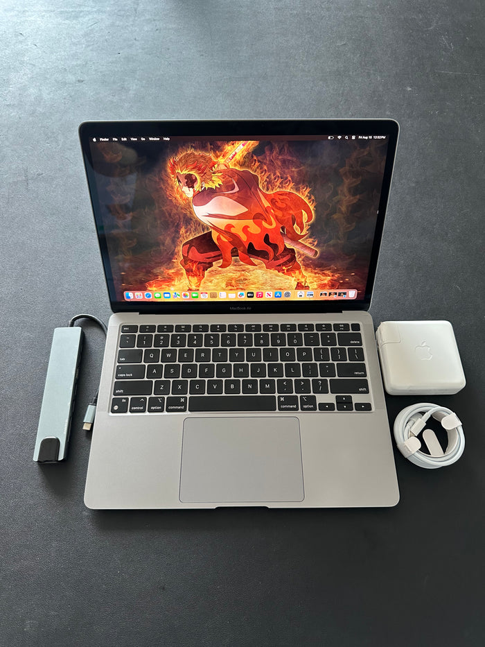 MacBook Air 13" 2020 / M1 / 16 RAM / 250 SSD