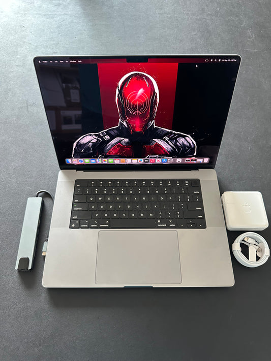 Macbook Pro 16" 2021 / M1 PRO / 32RAM / 500SSD