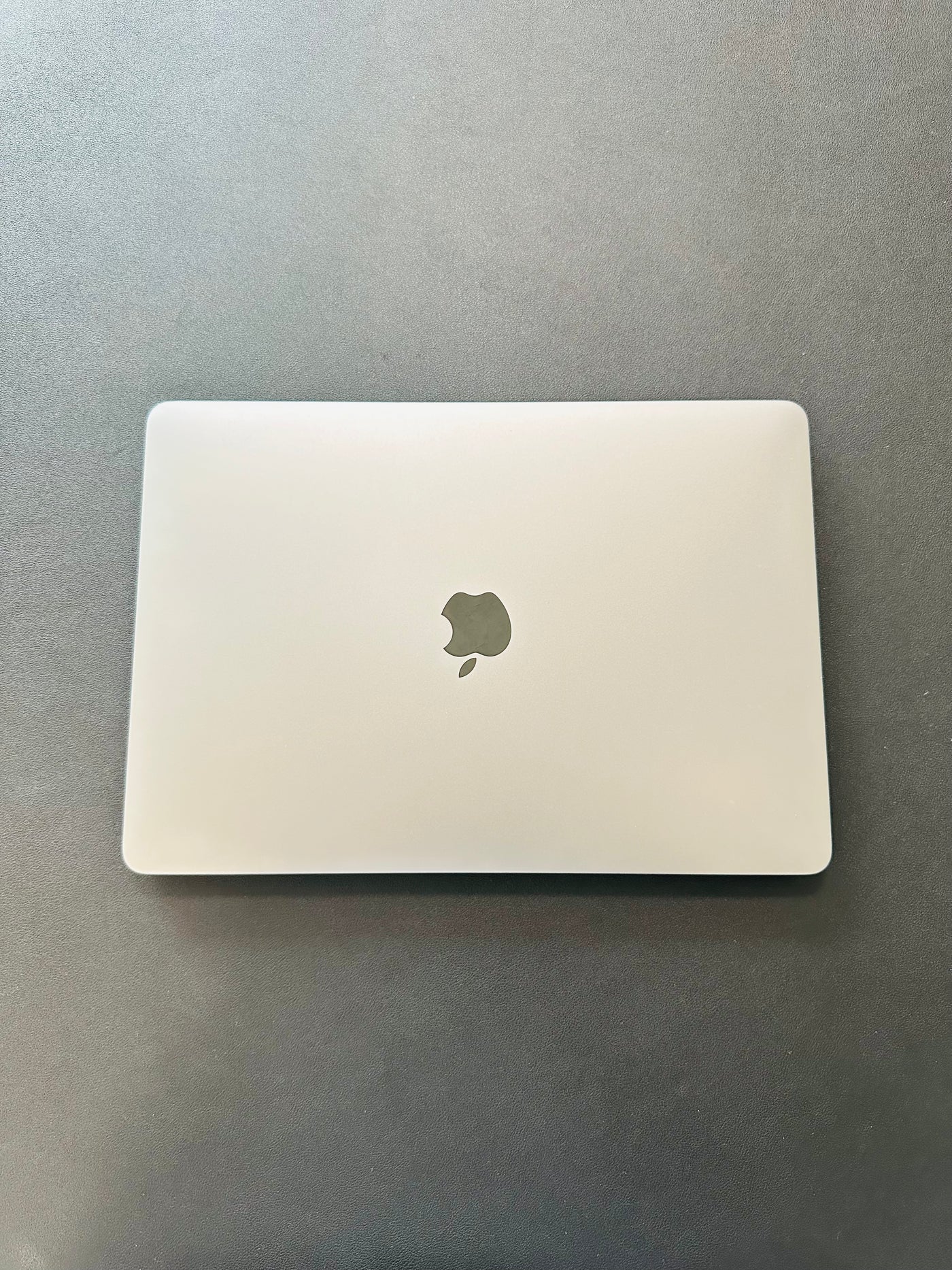 Macbook PRO 13" 2020 / M1 / 16RAM / 250SSD
