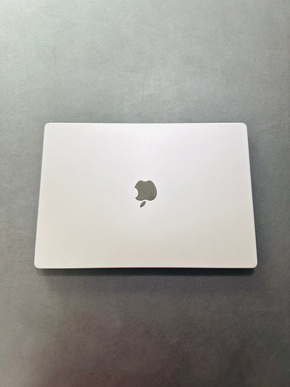 Macbook pro 16" 2021 / M1 MAX / 32RAM / 500SSD