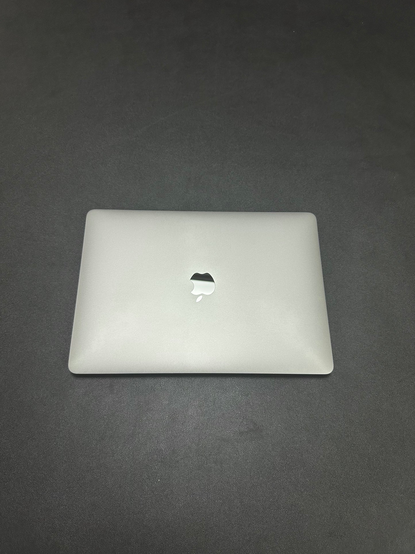 MacBook Pro 13" 2020 / M1 / 8RAM / 500SSD