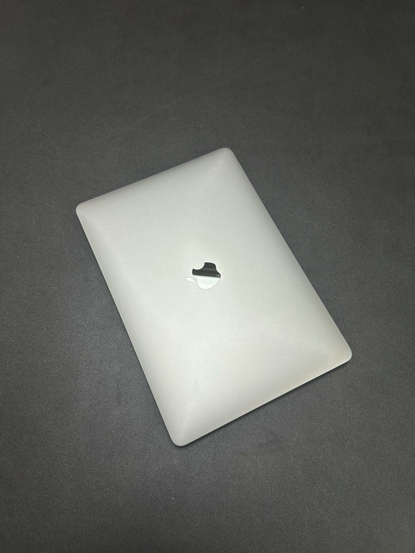 MacBook Pro 13" 2020 / M1 / 8RAM / 500SSD