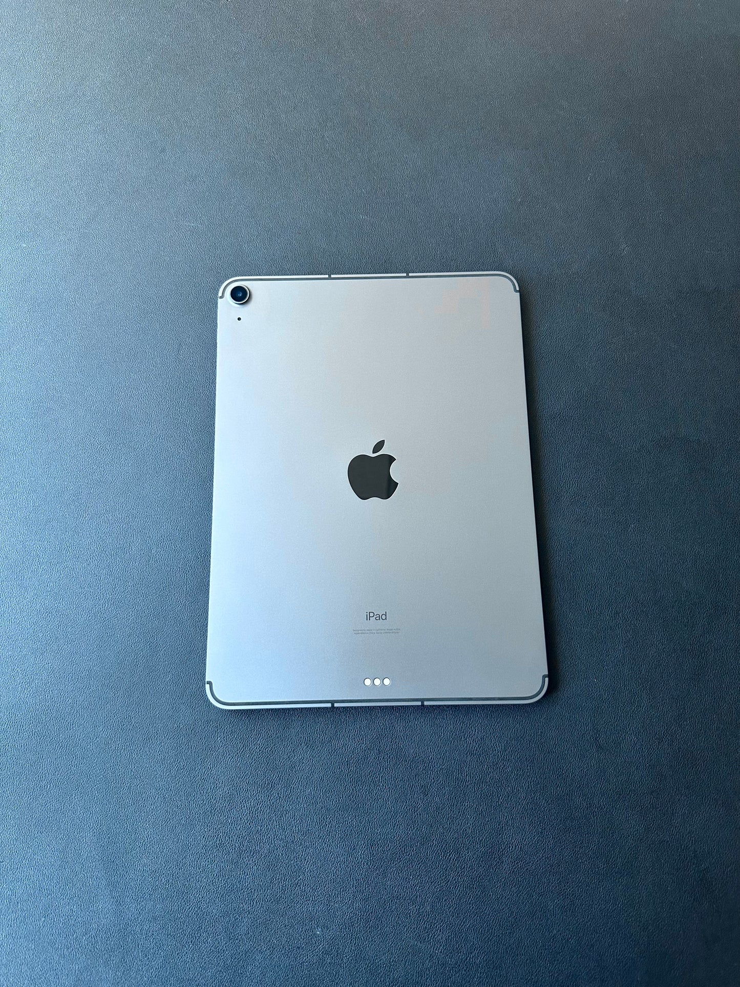 iPad Air 10.9" 2020 / 4TH GEN / 64GB / WIFI + CELL