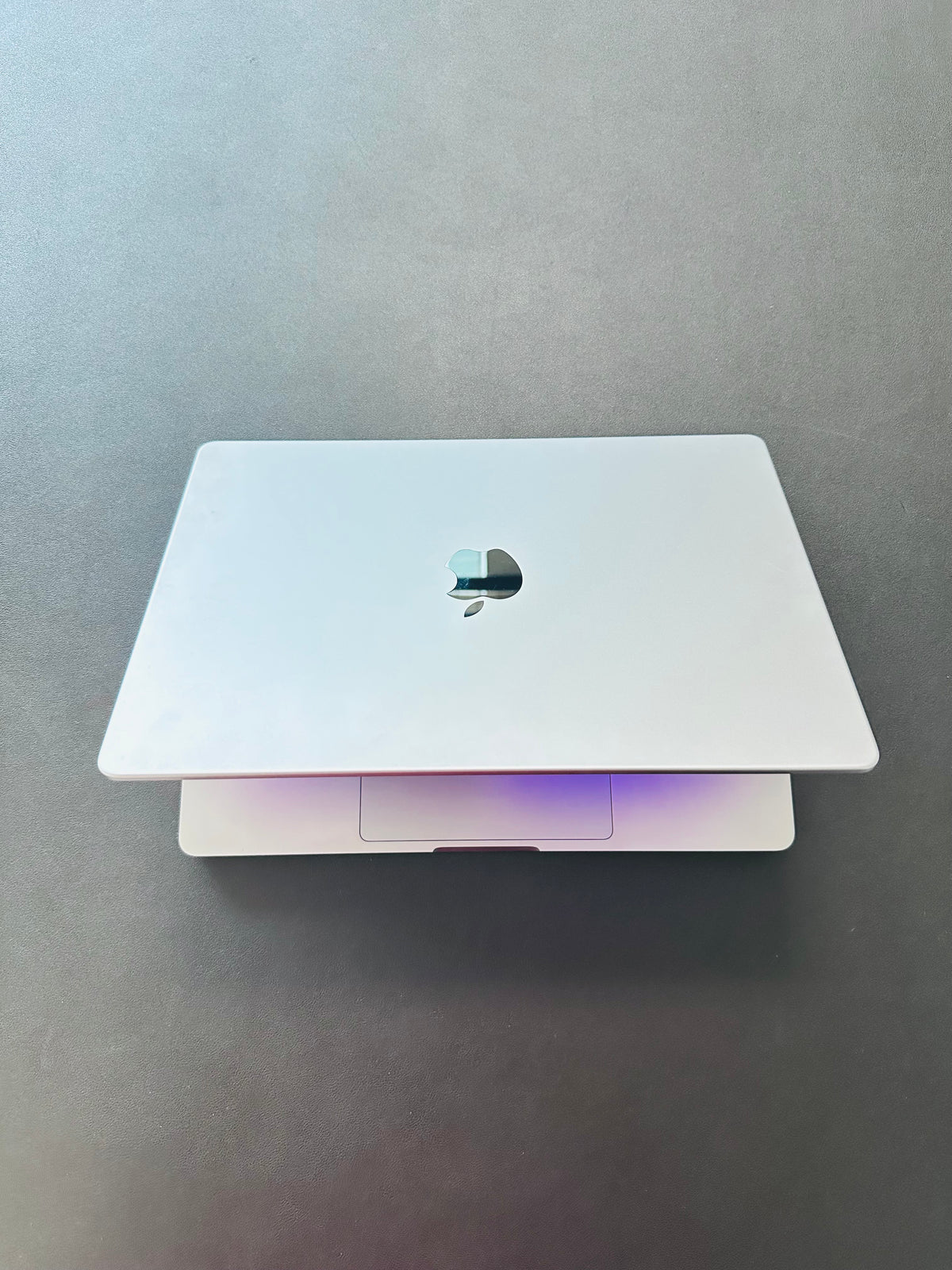 Macbook pro 14" 2023 / M3 / 8 RAM / 500 SSD